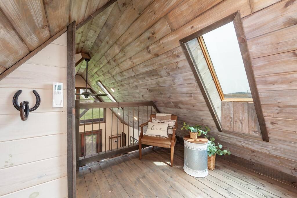 Romantic A-Frame Private Hottub Firepit Neargsmnp Sevierville Esterno foto