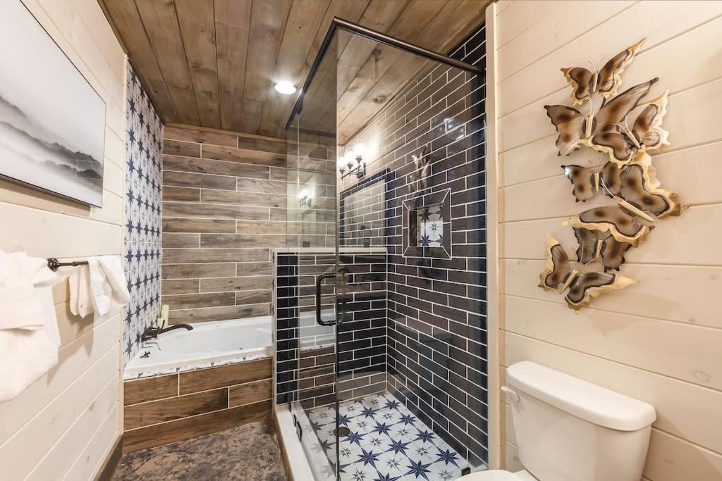 Romantic A-Frame Private Hottub Firepit Neargsmnp Sevierville Esterno foto