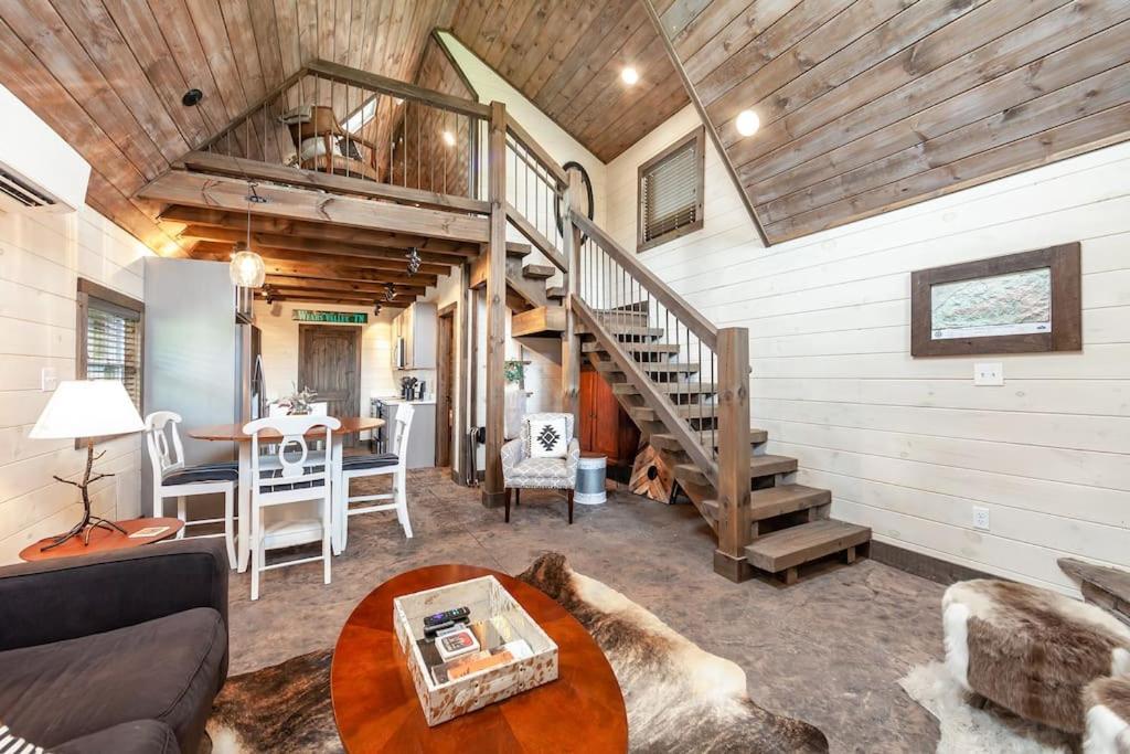 Romantic A-Frame Private Hottub Firepit Neargsmnp Sevierville Esterno foto