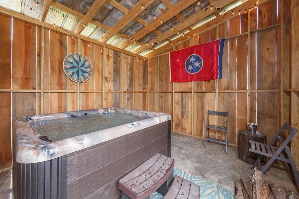 Romantic A-Frame Private Hottub Firepit Neargsmnp Sevierville Esterno foto